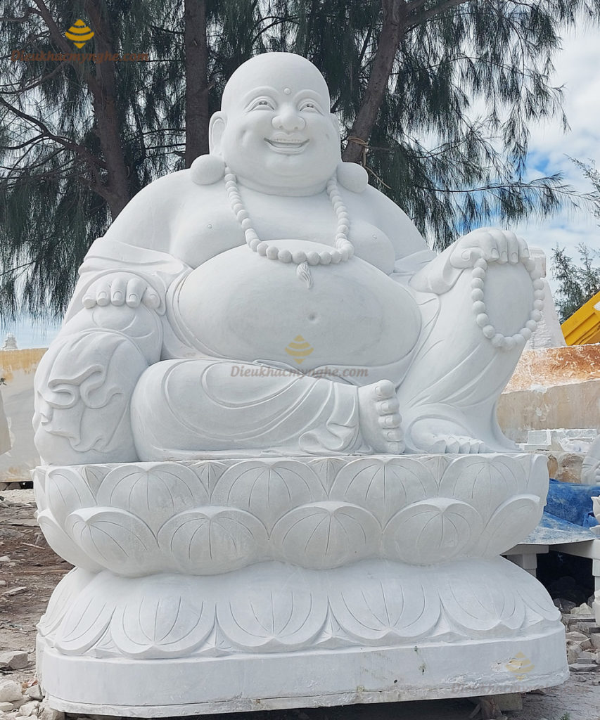 tượng phật di lặc bằng đá nguyên khối