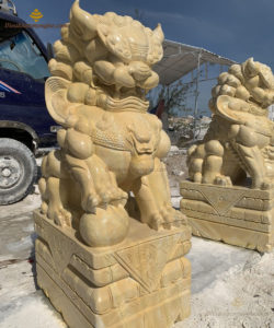 Tượng Kỳ Lân Đá Vàng Nguyên Khối – TKL006