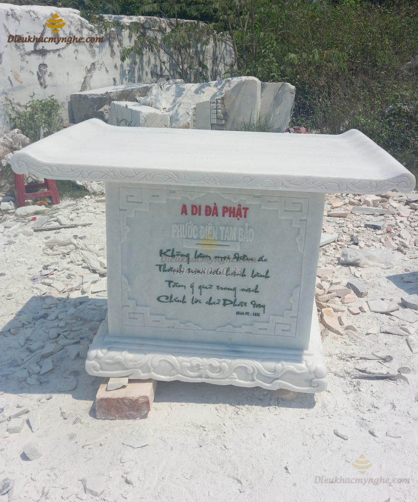 ban-le-da-trang-cham-khac-hoa-van-tinh-xao