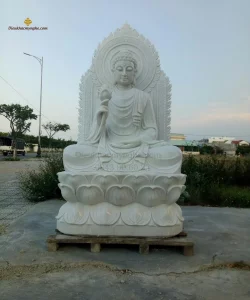 Tượng Phật Thích Ca Niêm Hoa Vi Tiếu Bằng Đá Tự Nhiên